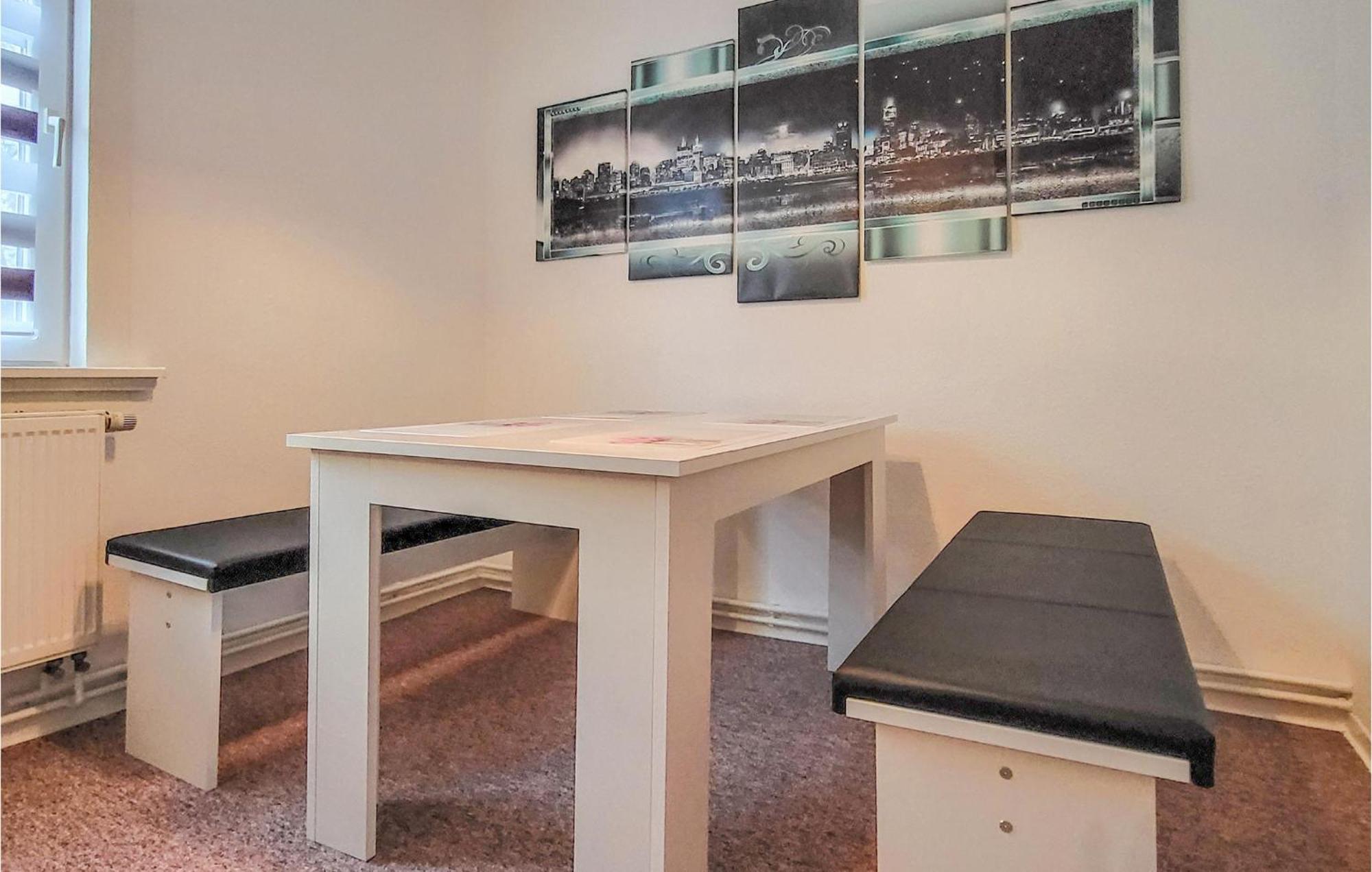 2 Bedroom Nice Apartment In Friedrichroda Exterior foto